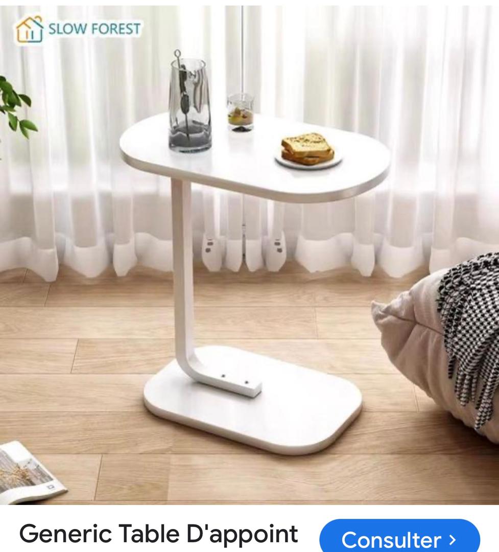 Table d'appoint compacte